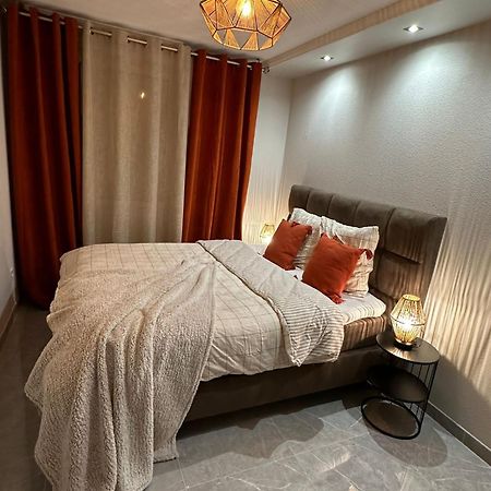 Апартаменты T3 5 Etoile Jacuzzi Тулуза Экстерьер фото