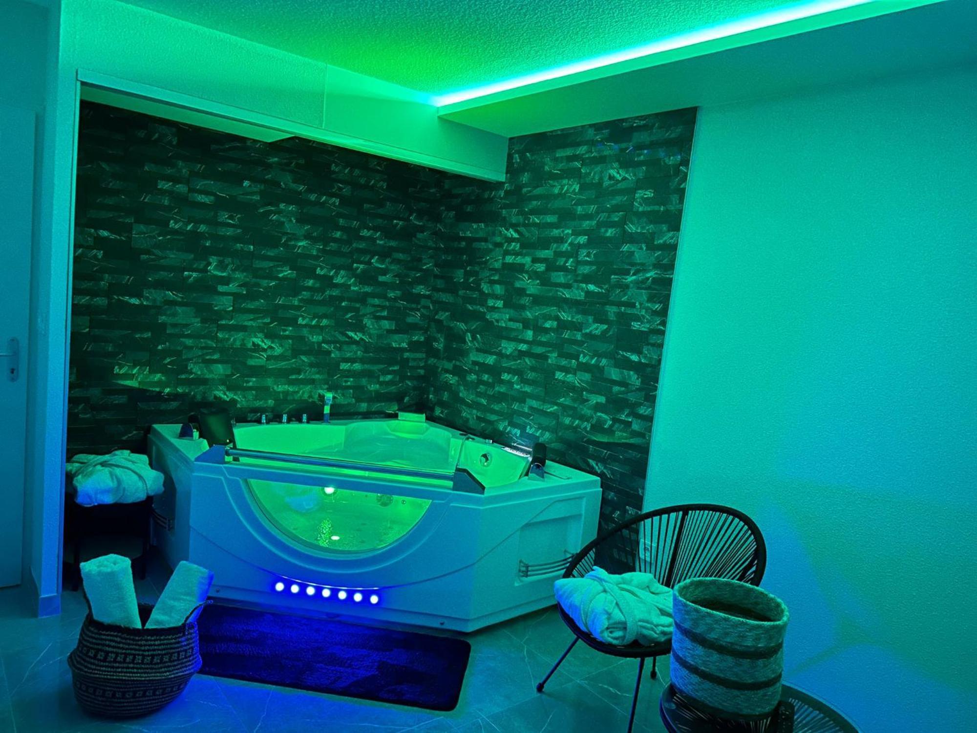 Апартаменты T3 5 Etoile Jacuzzi Тулуза Экстерьер фото